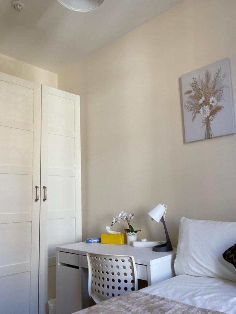 Lovely Private Rooms In Camden, Central London Kültér fotó