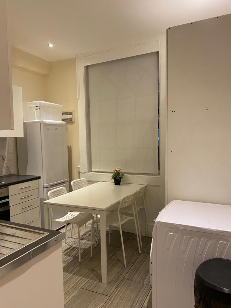 Lovely Private Rooms In Camden, Central London Kültér fotó